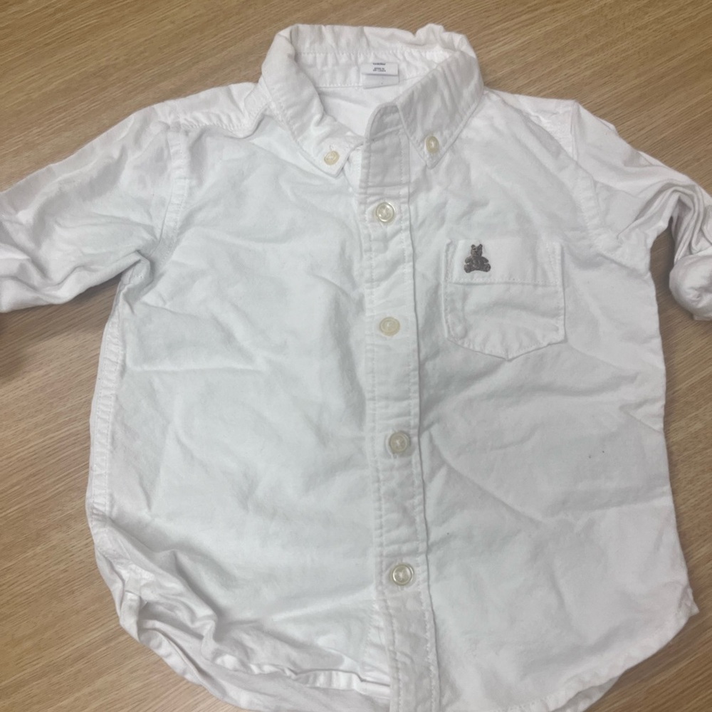 Gap long sleeved shirt